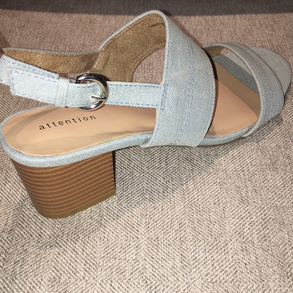 Attention brand new jean shoes! Size 10